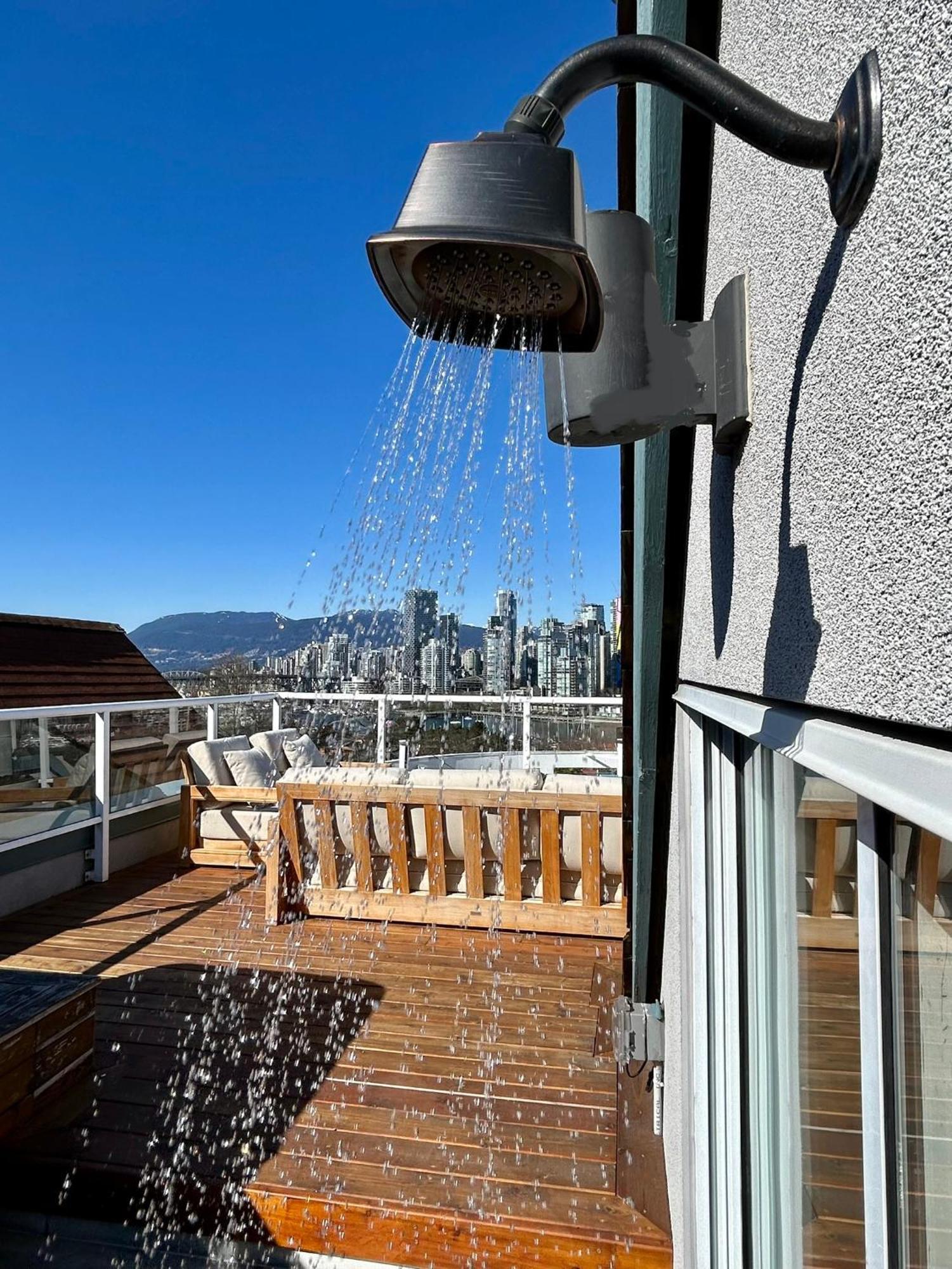 Stunning Views Penthouse Suite Vancouver Exterior photo