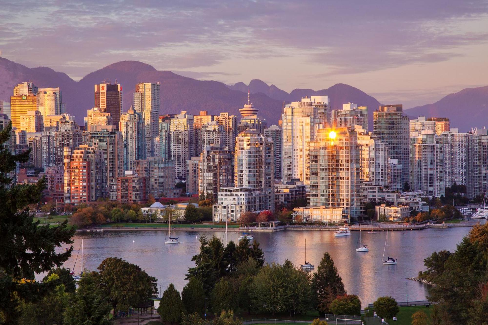 Stunning Views Penthouse Suite Vancouver Exterior photo